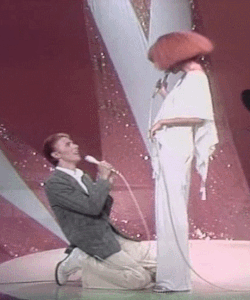 thegoddesscher:  David Bowie and Cher 