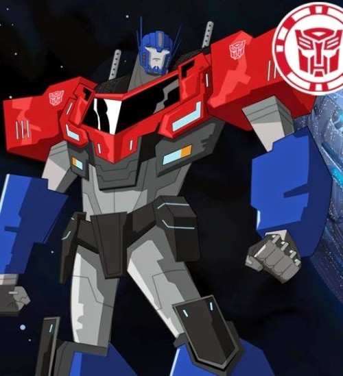 missdoodle:  robotsandramblings:  RiD 2015’s Optimus Prime (x) (x). whether or not he’s actually going to be “back” in the show, this I know for sure: HE’S. SO. HANDSOME.   Handsome for a dead guy 