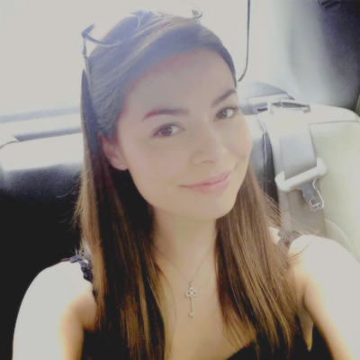editioncd9:  » Icons de Miranda Cosgrove « • Por favor LIKE si guardas o usas.
