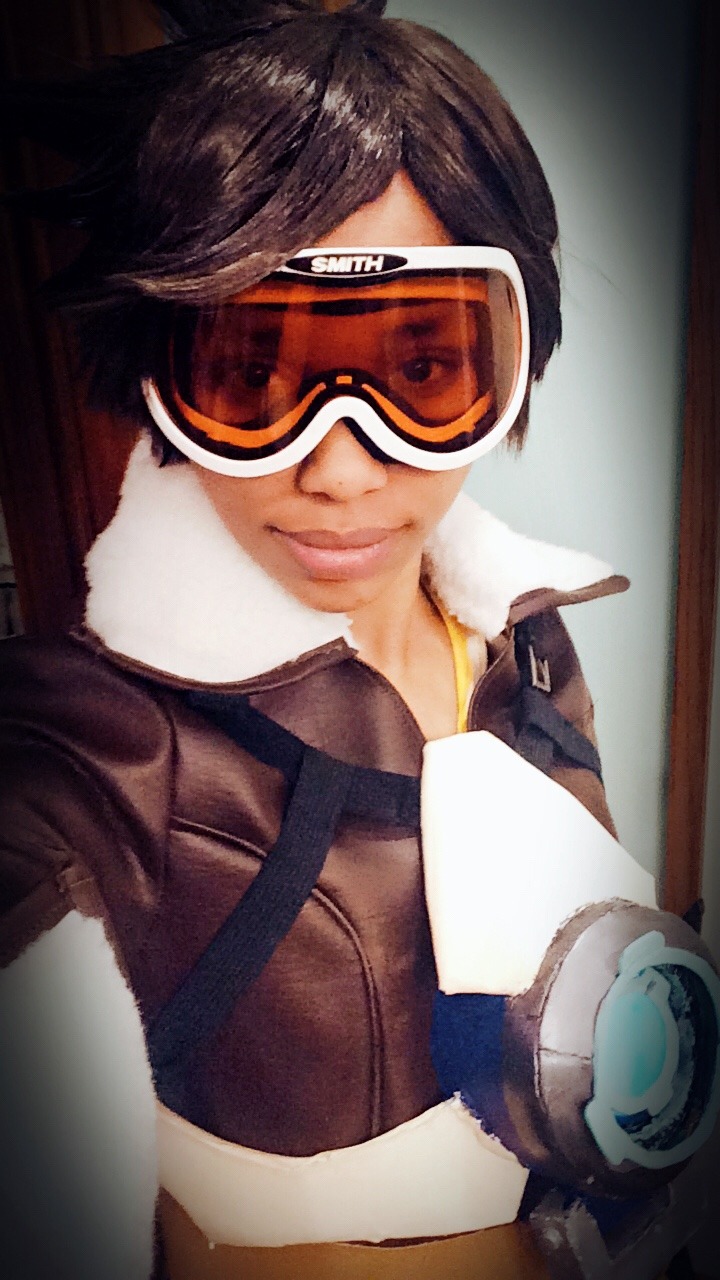 thefingerfuckingfemalefury:  minomotu:  Cosplay day with Kelly, Joe and Crystal~