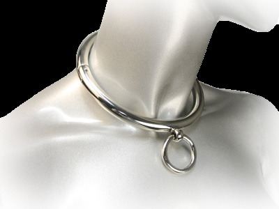 kajiraaliyahluna70: The Turian collar lies loosely on the girl, a round ring; it fits so loosely tha