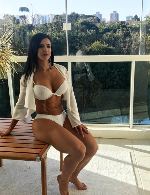 futuristicallycasualstudent18: Eva Andressa