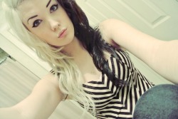 chocolatebutt:  saralynnloyd:  selfie #1   Beautiful