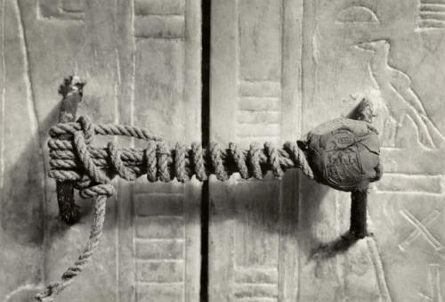 ausonia:The unbroken seal on Tutankhamun’s tomb 1922. 3,245 years untouched.