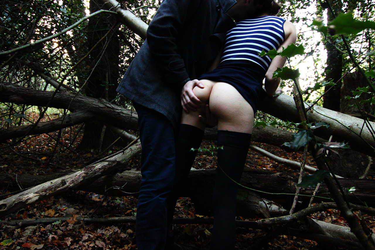 mypiecesofeight:  Wandering hands in the woods. lusty-me and myself. 