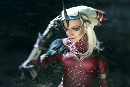 Dragon Age II - Flemeth cosplay by MonoAbel God how I totally love her for this… *_*