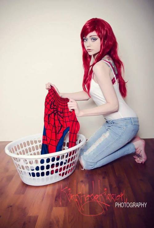 cosplayandgeekstuff:Evey Dantès - Dantès Inferno (Australia) as Spider-Girl and Mary Jane.Photos by: