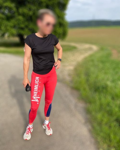 Outdoor Joggen mit meinen neuen Leggins #outdoor #draussen #natur #nature #milf #sport #swissmilf #s