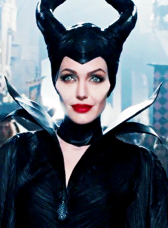 theperksofbeinggiullia:  Maleficent (2014) #OMFG SHES SO BEAUTIFUL I WANNA CRY OVER HOW BEAUTIFUL SHE IS