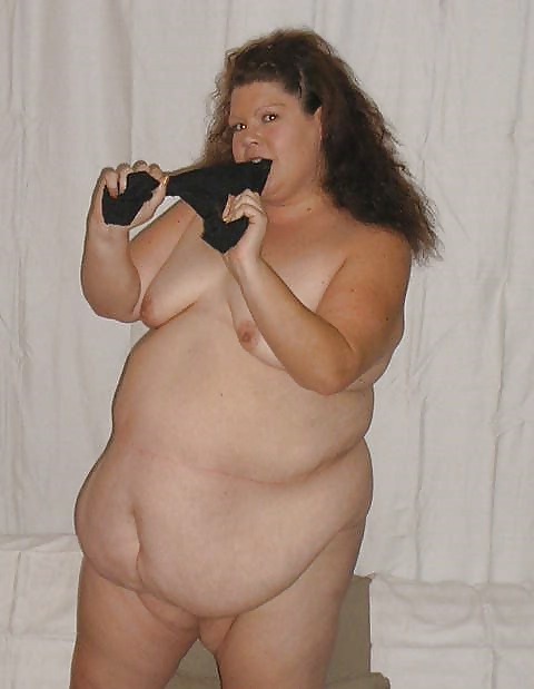 heavyssbbwbellyblog:  Wanna fuck a sexy busty bbw mama? - CLICK HERE! 