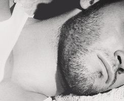 sterekism:  Sleepy sterek (◡‿◡✿)