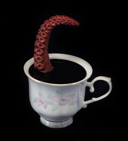 Sex apolonisaphrodisia:  Monster Teacup Found pictures