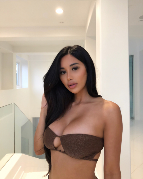 Bea | PlasticAsians.com