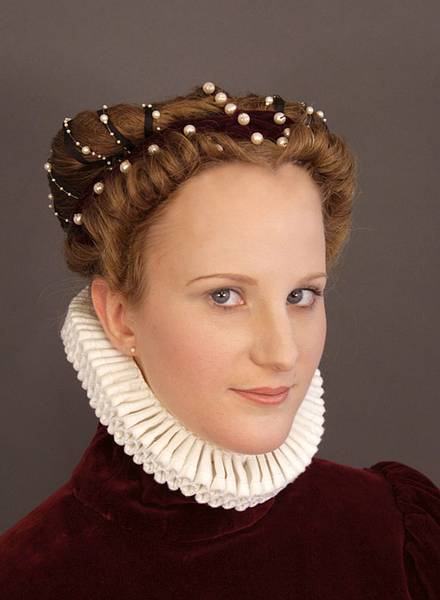 Renaissance hair styles by the Bayerische Theaterakademie