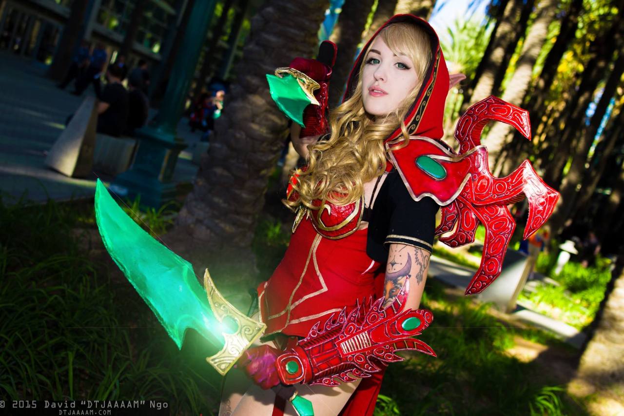 cosplayandgeekstuff:    Feoranna Cosplay (USA) as   Valeera Sanguinar   Photo I