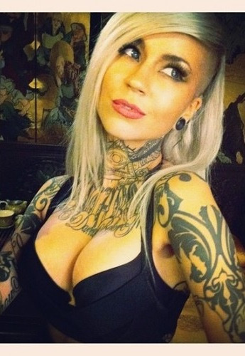 Women with Ink porn pictures