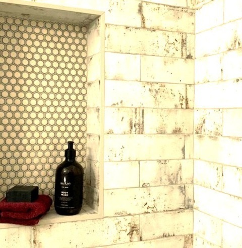 Bathroom San FranciscoMid-sized Mountain Style Kids' Multicolored Tile And Porcelain Tile Pebble Tile