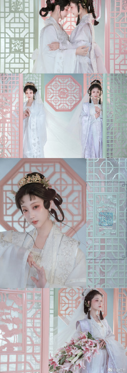 hanfugallery: wedding chinese hanfu for lesbian couples by 小何力 of 临溪摄影