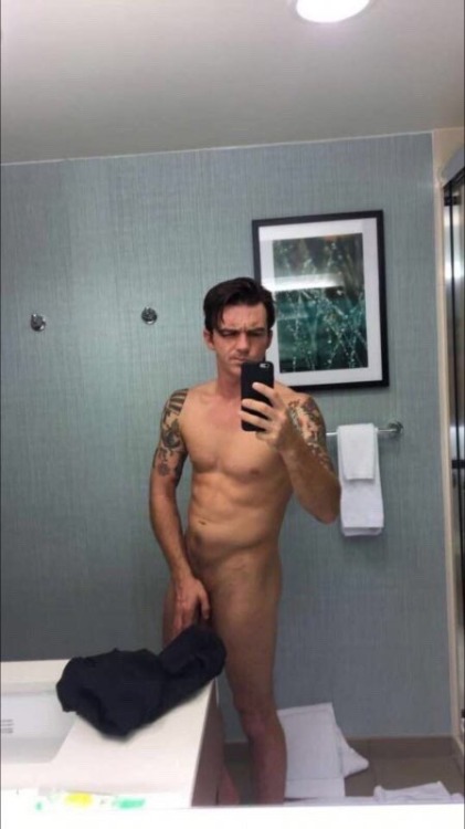 justinbieberssexybody:  omg Drake Bell