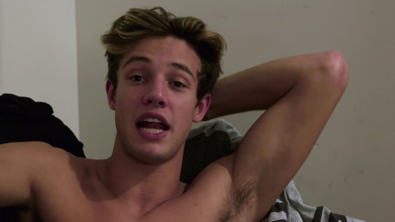auscap:Cameron Dallas - Chasing Cameron