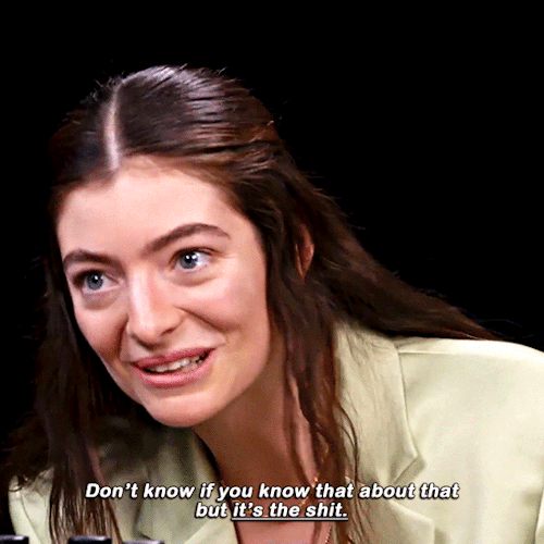 marksloan:  LORDE (ON SHAKESPEARE)First We Feast | Hot Ones