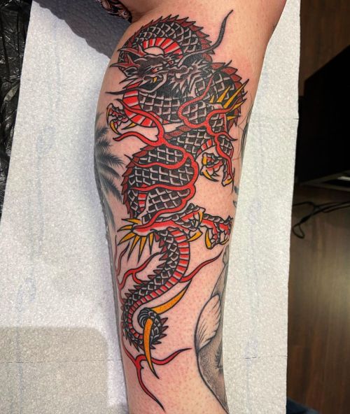 Dragon I did in 2020 on Yvi! Thank you! Done in #berlin @stayfreetattooberlin  #traditionaltattoober