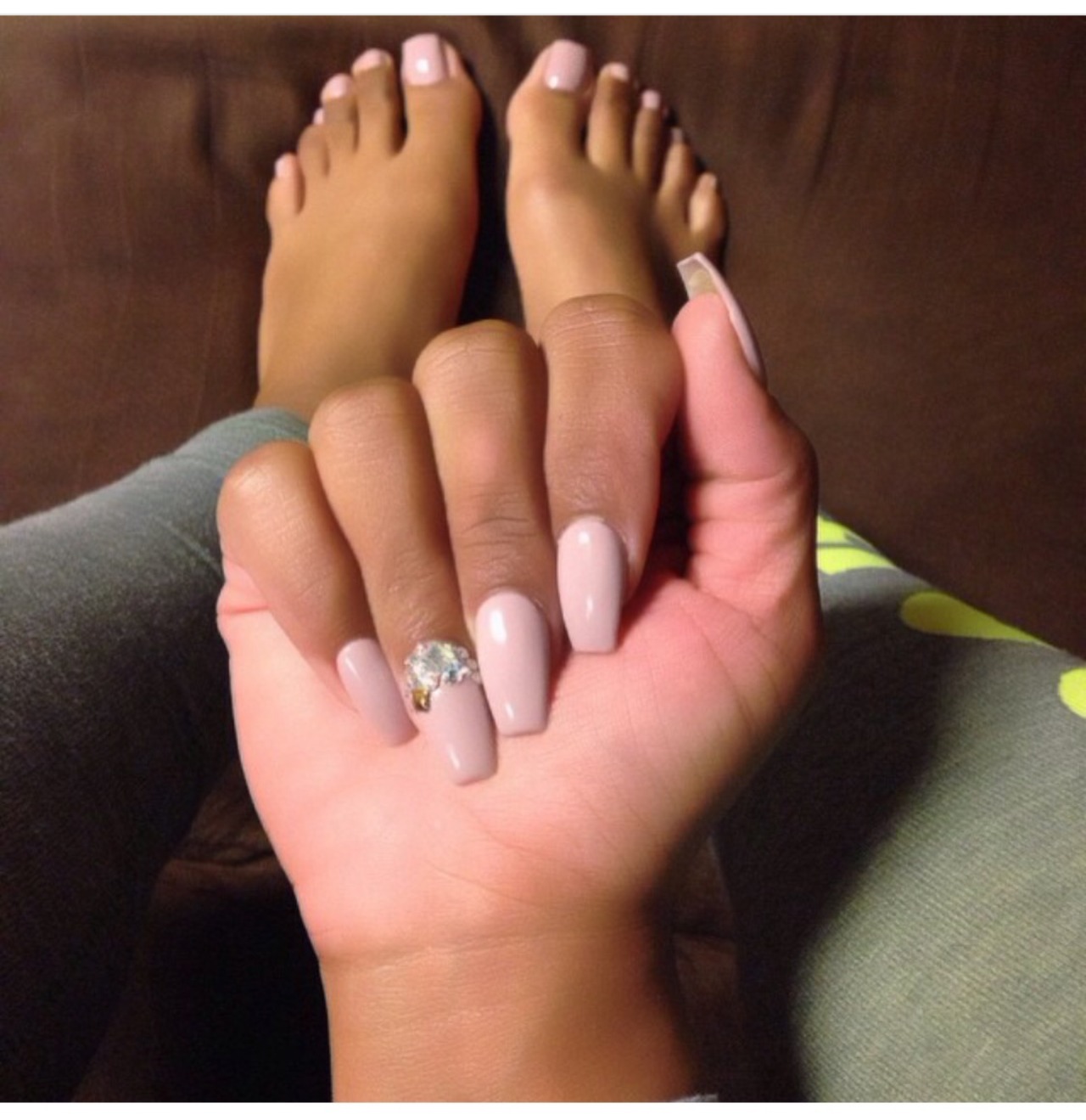 inlovewithprettytoes:  Fearless Connie = Flawless Feet 😍😍😍👣🙌🏿👍🏿👍🏿👌🏿