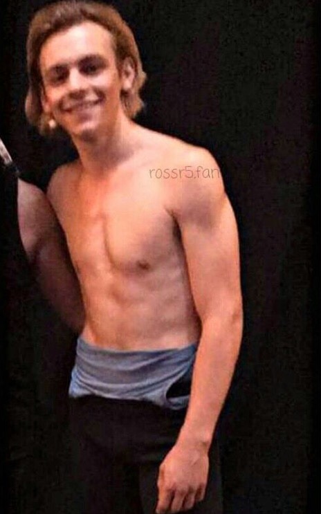 yaysters-blog:  Ross Lynch