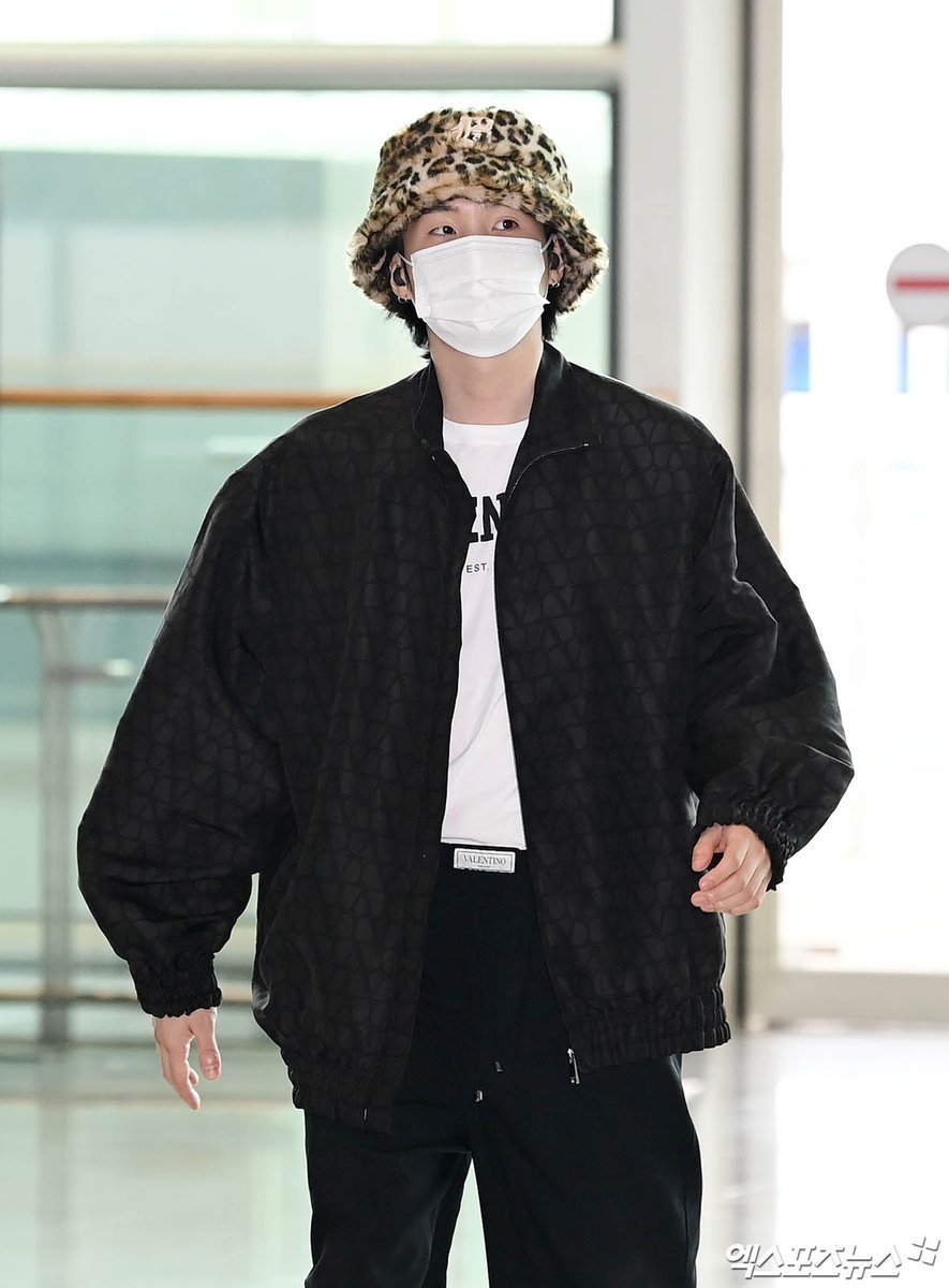 Airport Fashion — Suga - April 22nd 2023