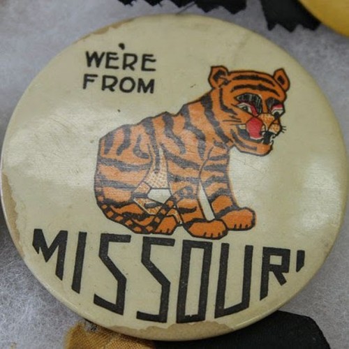 Happy #Homecoming, @Mizzou!⠀ This button, along with many others, can be found in the university arc