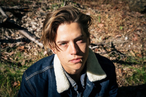 insomnia-eyes:  can you believe cole sprouse invented being a living work of art