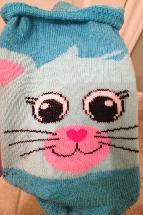 mad-decent-taco:So my girlfriends sock was lying on the ground inside out and I was afraid I’d wake 