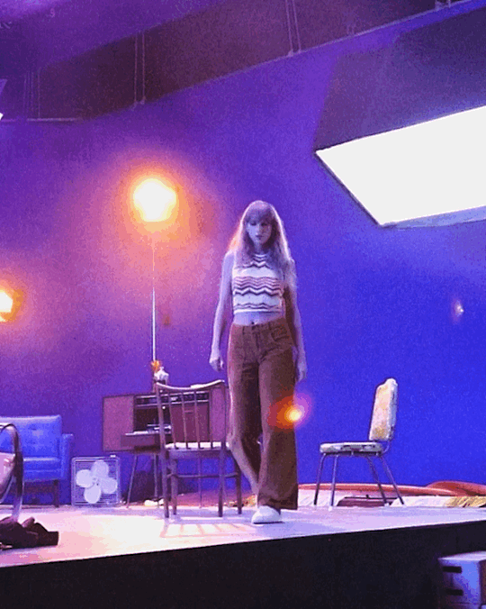Taylor Swift's 'Lavender Haze' Music Video: Behind-the-Scenes