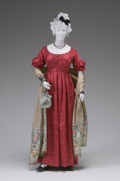 lesmiserablesfashions:Ball gown c. 1825-30 [x]