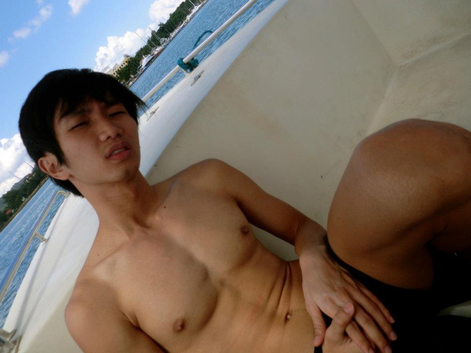 east-asia-guys:  More at http://east-asia-gays.tumblr.com/ 