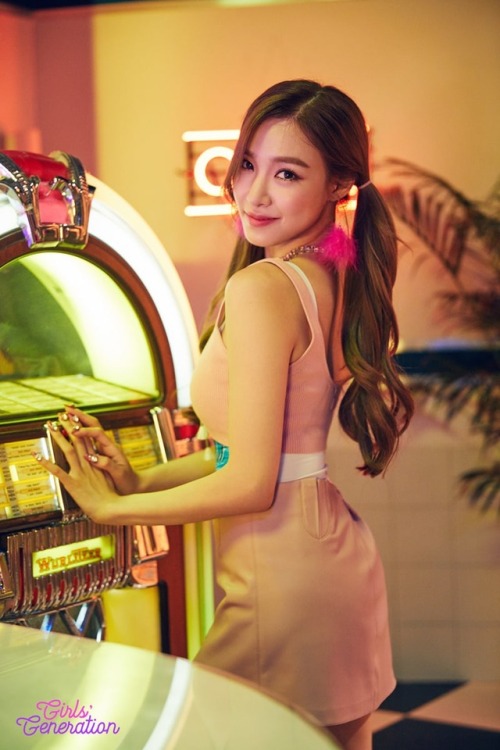 kairimikio: Girls’ Generation [SNSD] - Holiday Night [Concept Photos | Tiffany] 