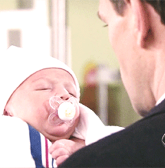 ladyaryaofhousestark:  How I Met Your Mother 1x20 | 9x24