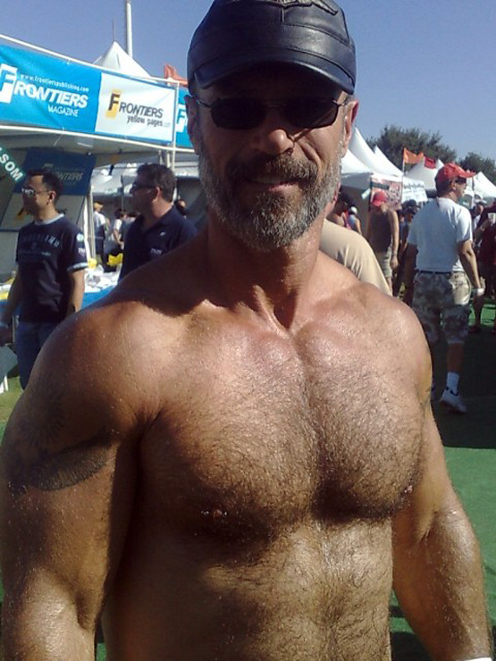planesdrifter:  Follow planesdrifter: trueTHAT if you’re an admirer of older, hairy