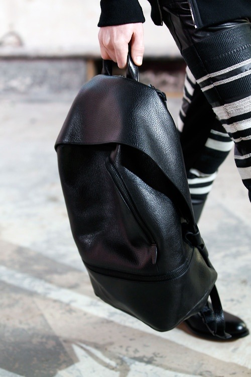 blvckstreet:  airvei:  FOLLOW THE BEST FASHION BLOG  BLVCKSTREET