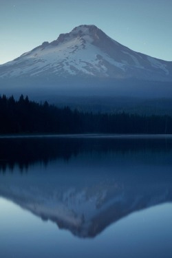 winsnap:  Trillium lake | by Adrian Blair