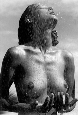 nadanzum:  Ferdinando Scianna. MAURITIUS. 1989. The Dutch model MARPESSA HENNINK. 