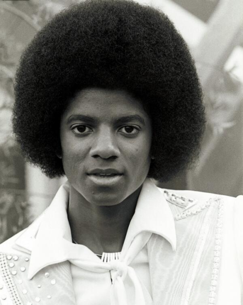 young-michaels-afro:
“ he’s so beautiful!!
”