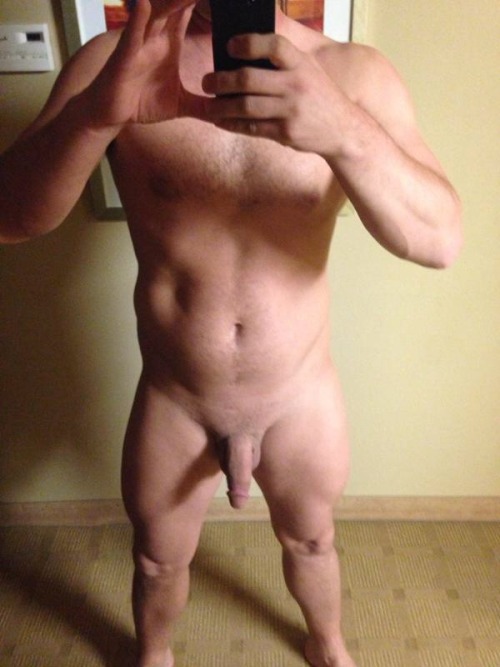 catfishing101:  This is Lee. He’s 33 and from Florida. He loves never using a rubber or if he has too, putting it on wrong so he busts through it anyway. 