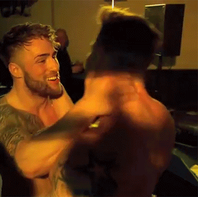 SO APPARENTLY HOT GAY SHIT LIKE THIS HAPPENS ON MTV UKS VERSION OF JERSEY SHORE AND IM ONLY JUST FINDING