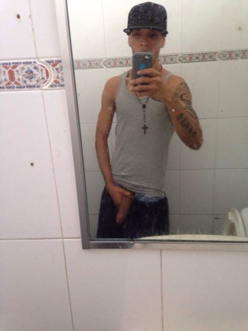 neneflow:  eltragaleche69:  Flakito!!! PINGON!!!  mm flakoo y cakoo