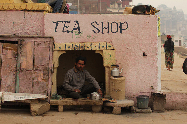 emmaklee: Indian tea shop (photo Jen van Blerk)