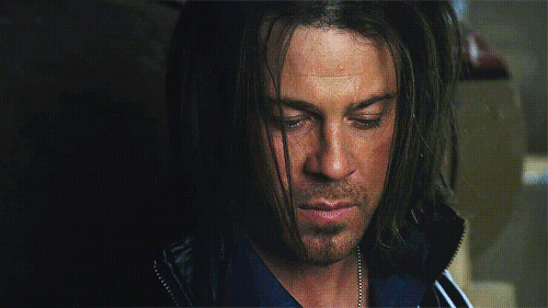uuuhshiny:secretallie:telaryn:susannahmccormick:no-stabbingwednesdays:#leverage#eliot spencer#what e