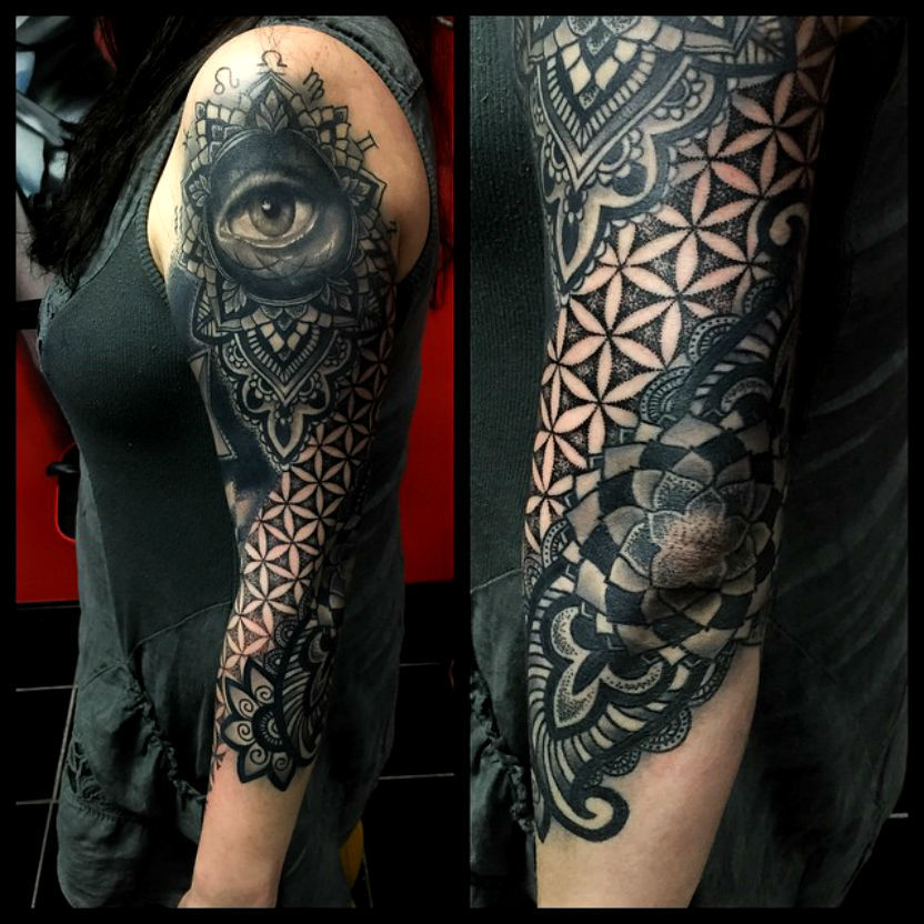 thievinggenius:  Tattoo done by JJ Jackson. http://instagram.com/tattoosbyjj