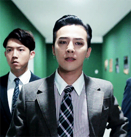 s-tttop: zutterv: The evil CEO of Muhan Company will I ever move on? probably never.