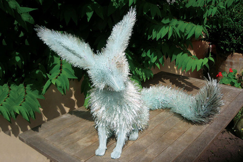 l20music:  red-lipstick:  Marta Klonowska (b. 1964, Warsaw, Poland) - Animal sculptures made from shattered glass pieces. Represented by: Lorch + Seide Gallery.  I wanna see shit like this in real life. This is dope as fuck! 